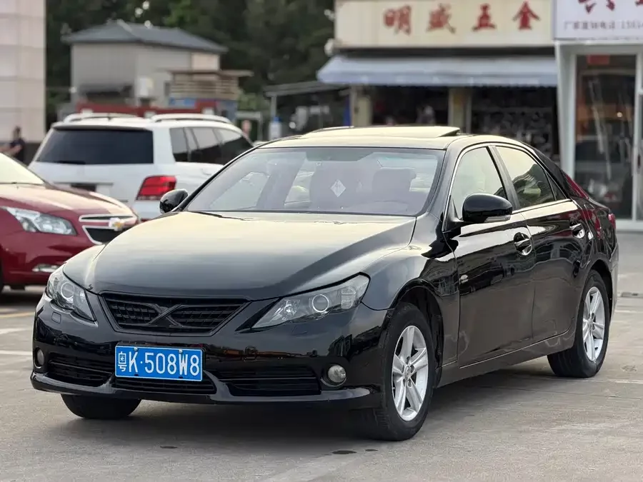 Toyota Reiz