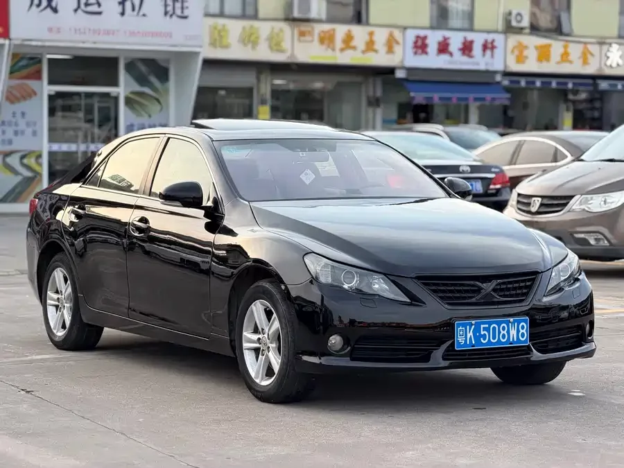 Toyota Reiz