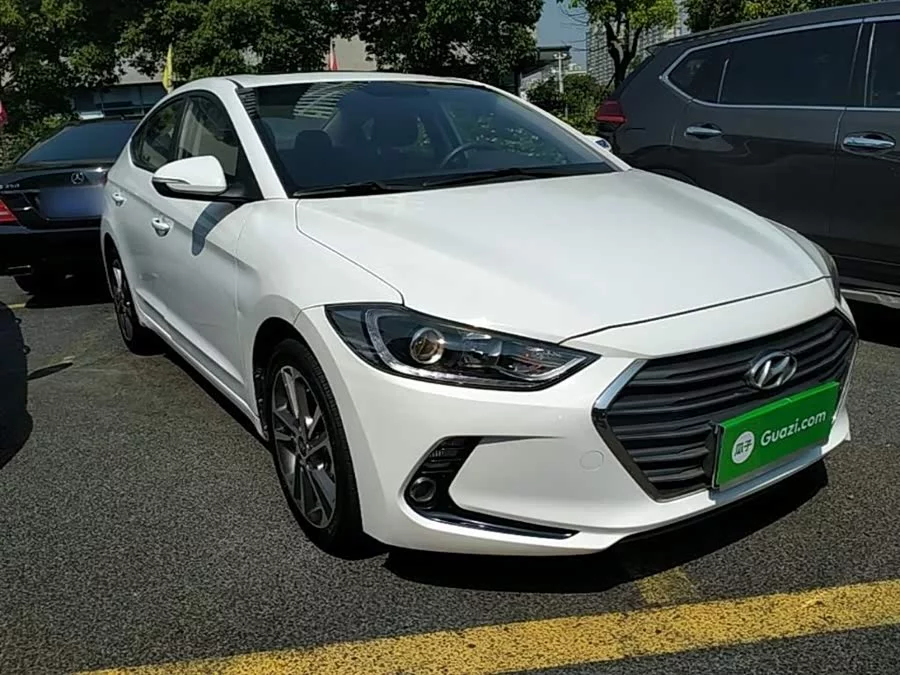 Hyundai elantra