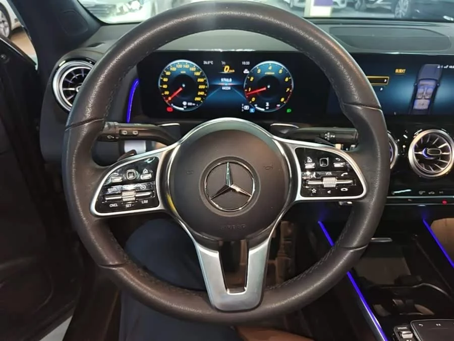 Mercedes Benz GLB