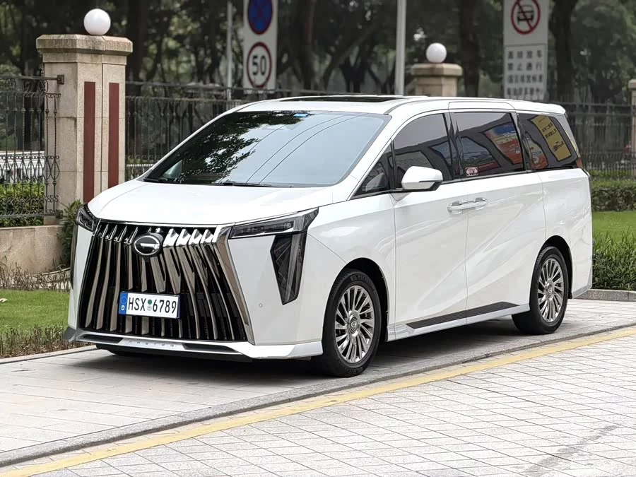 GAC Trumpchi M8