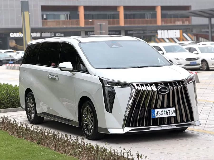 GAC Trumpchi M8