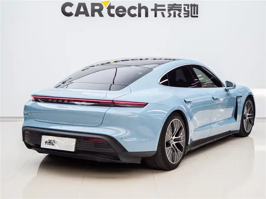 Porsche Taycan