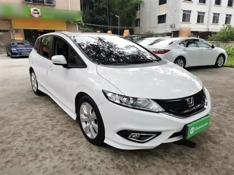 Honda Jade