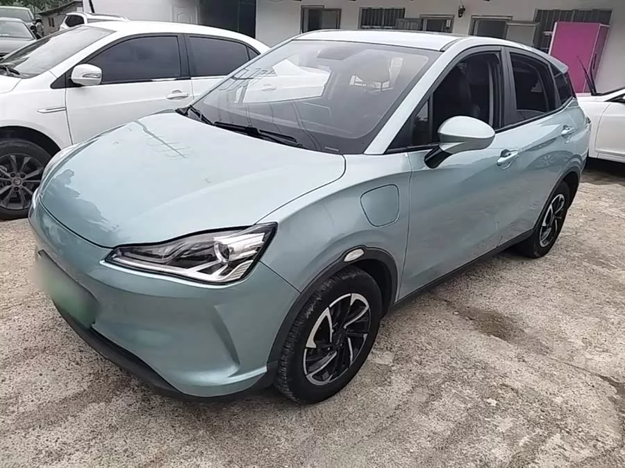 NETA Nezha V