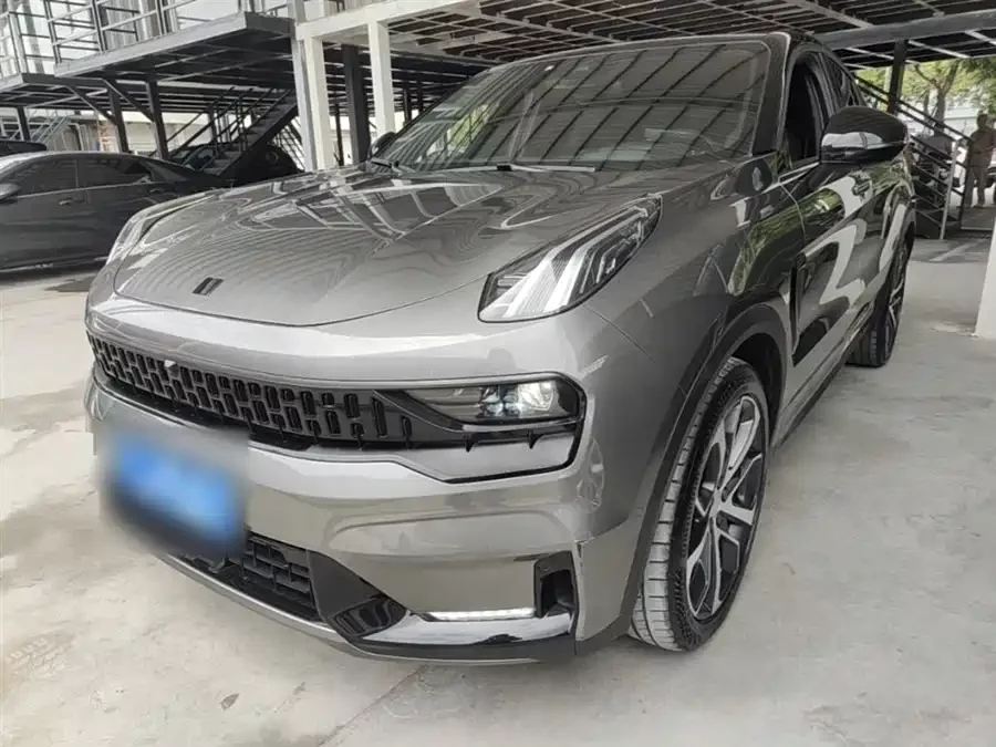 Lynk & Co 05