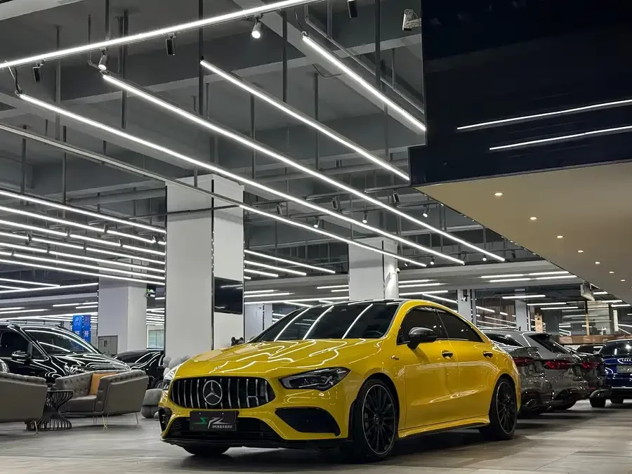 Mercedes Benz CLA AMG