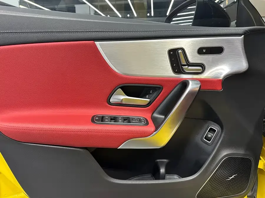Mercedes Benz CLA AMG