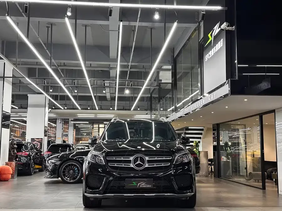 Mercedes Benz GLS