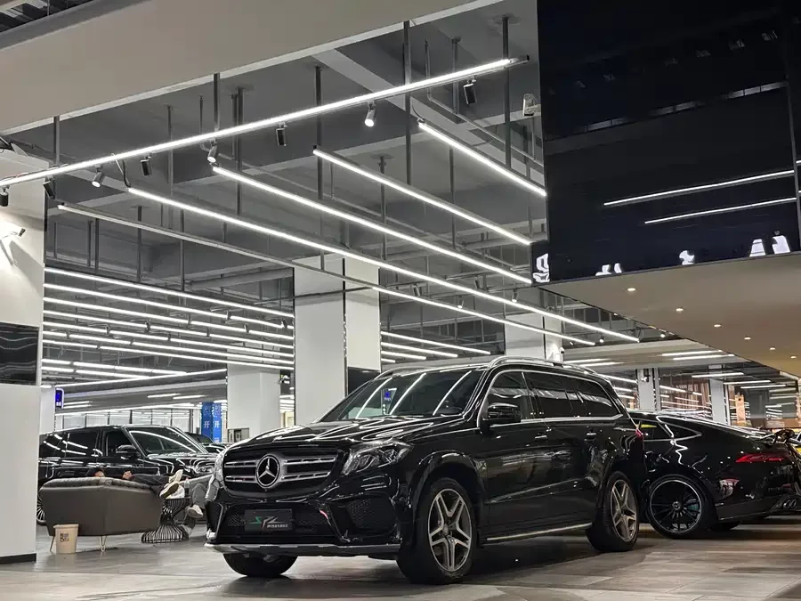 Mercedes Benz GLS