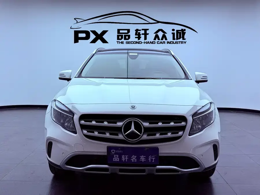 Mercedes Benz GLA