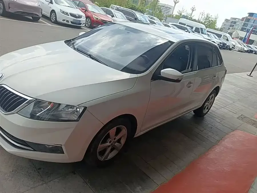 Skoda Rapid