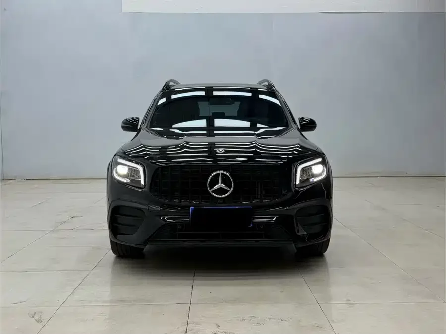 Mercedes Benz GLB