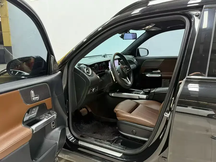 Mercedes Benz GLB