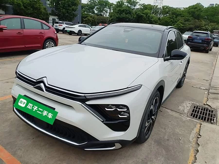 Citroën Versailles C5 X