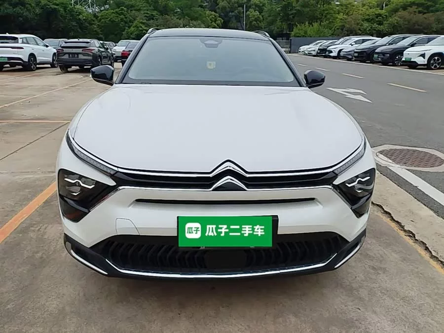 Citroën Versailles C5 X