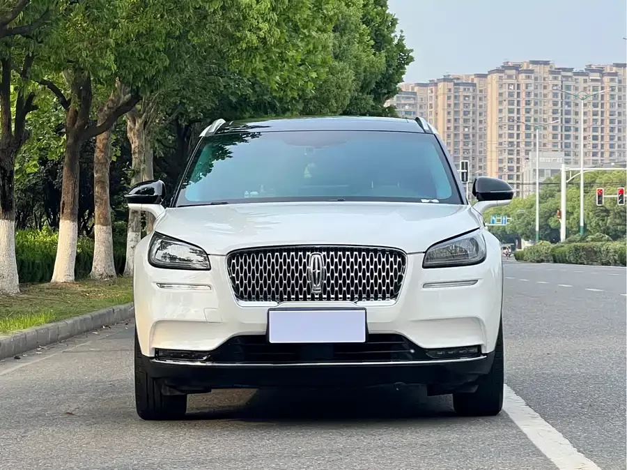 Lincoln Adventurer
