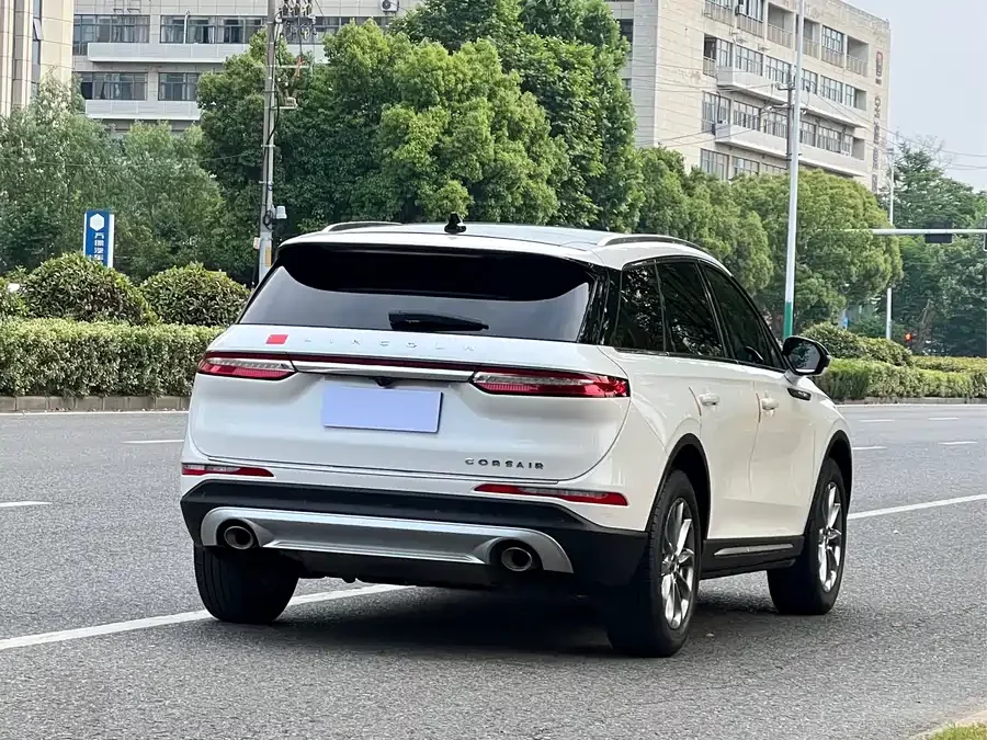 Lincoln Adventurer