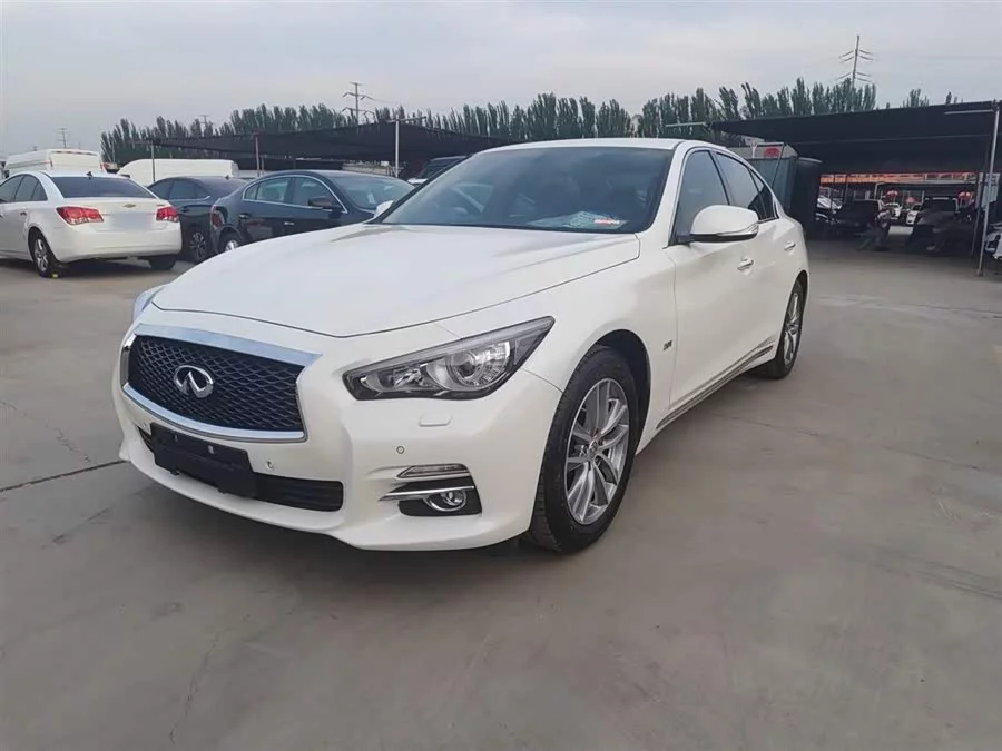Infiniti Q50L