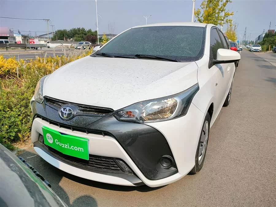 Toyota YARiS L