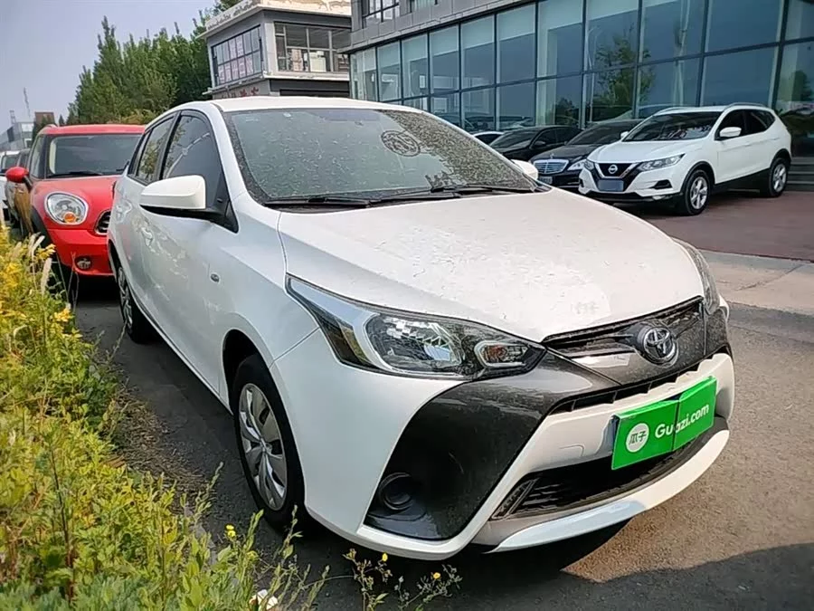 Toyota YARiS L