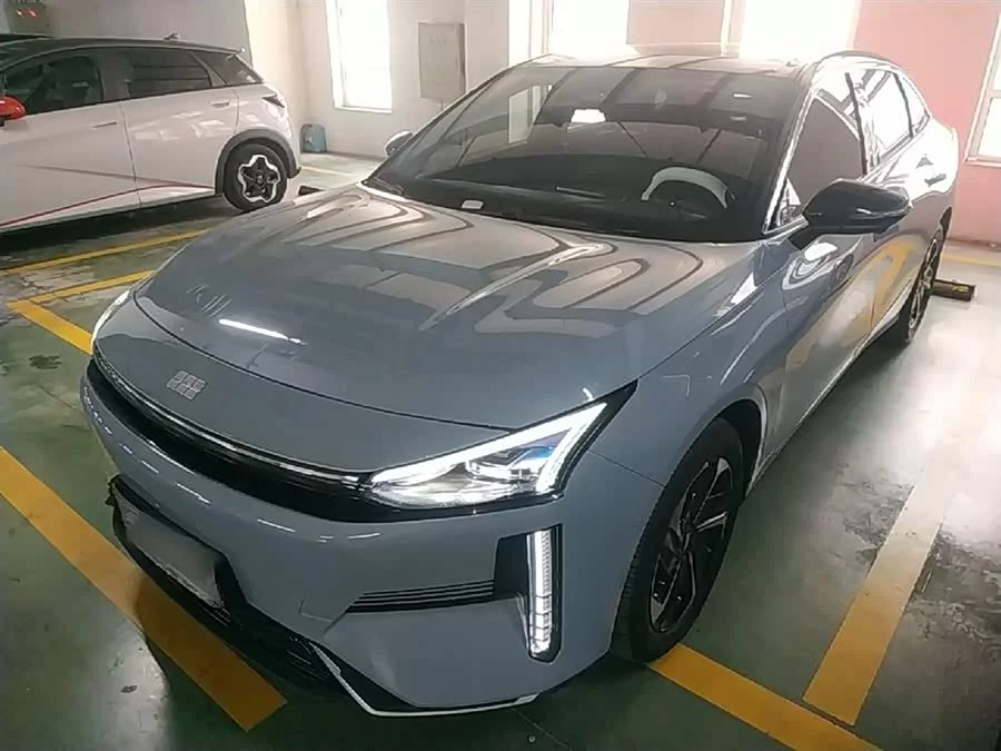 Geely Galaxy L6