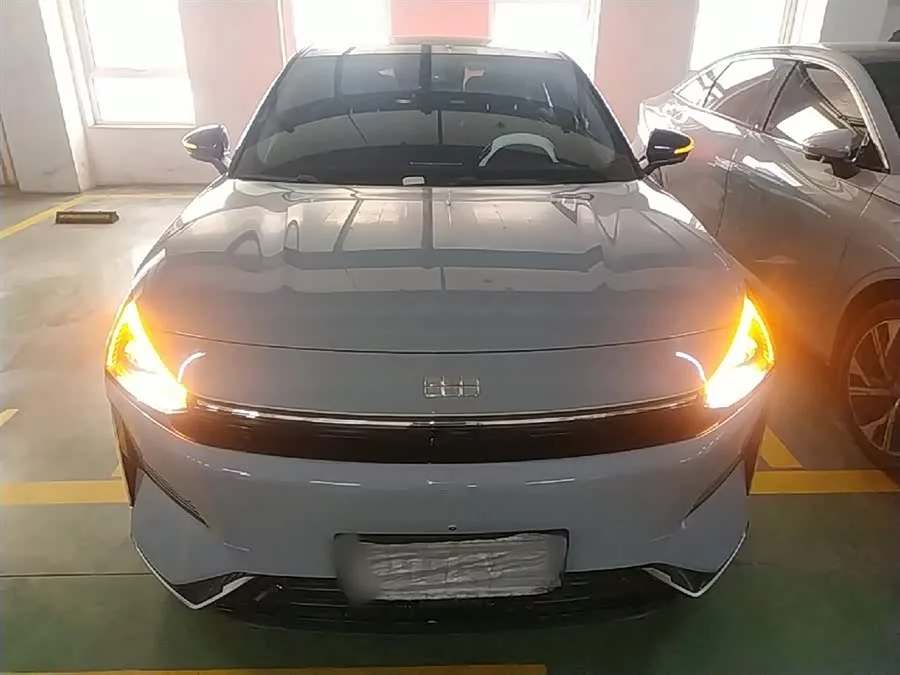 Geely Galaxy L6