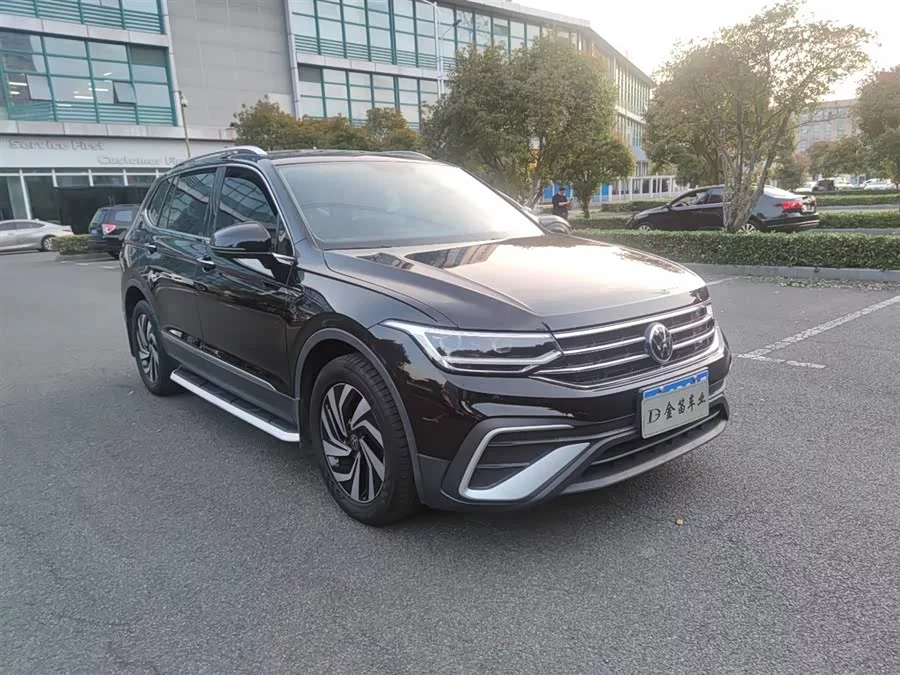 Volkswagen Tiguan L