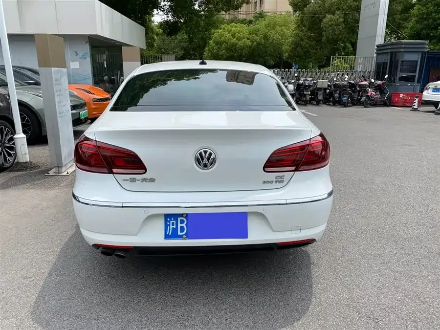 Volkswagen FAW- CC
