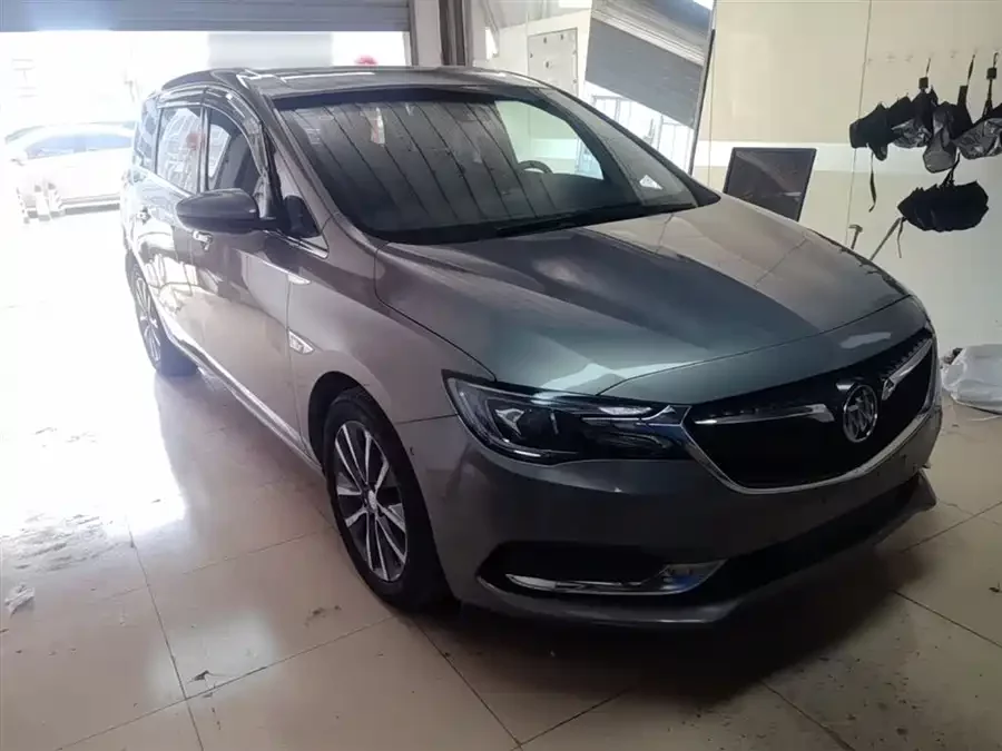 Buick GL6