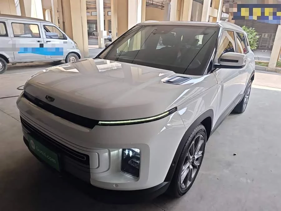 Geely ICON