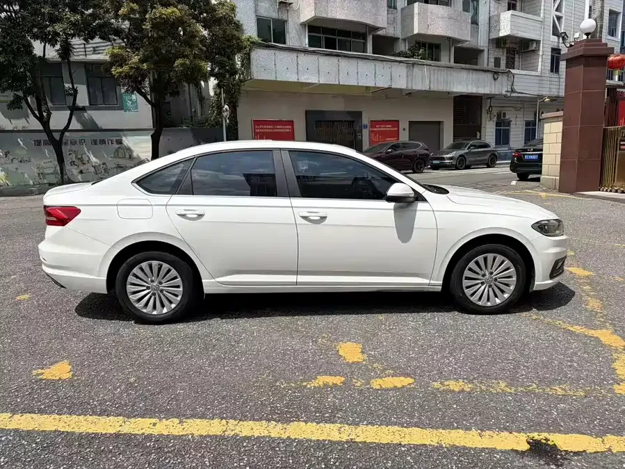 Volkswagen Lavida