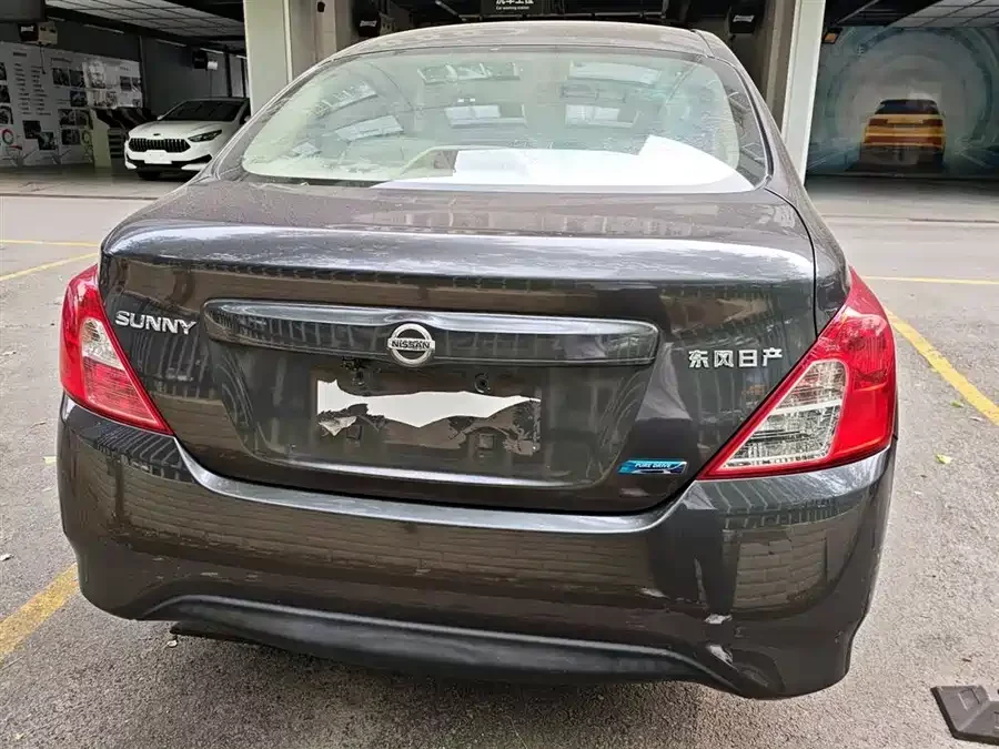 Nissan Sunny