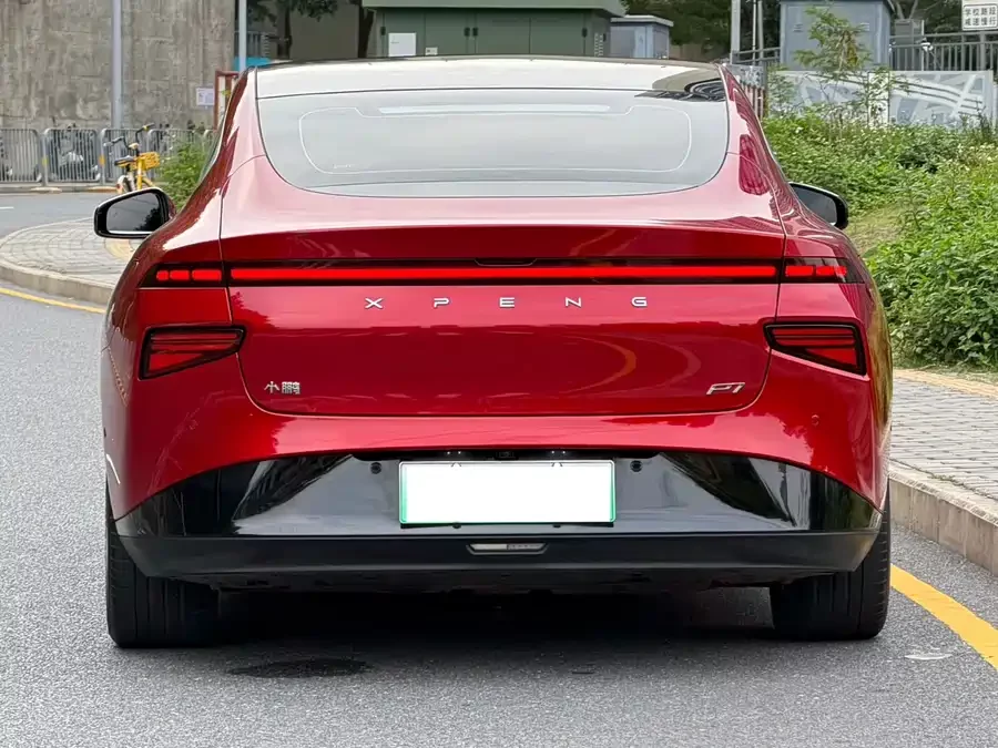 Xpeng P7