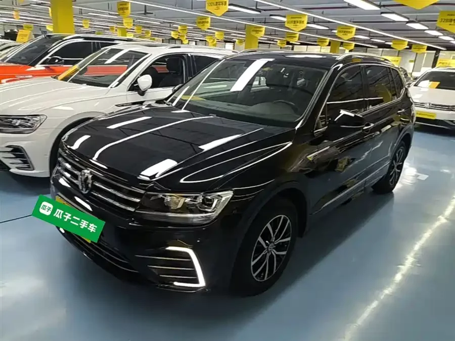 Volkswagen Tiguan L plug-in hybrid