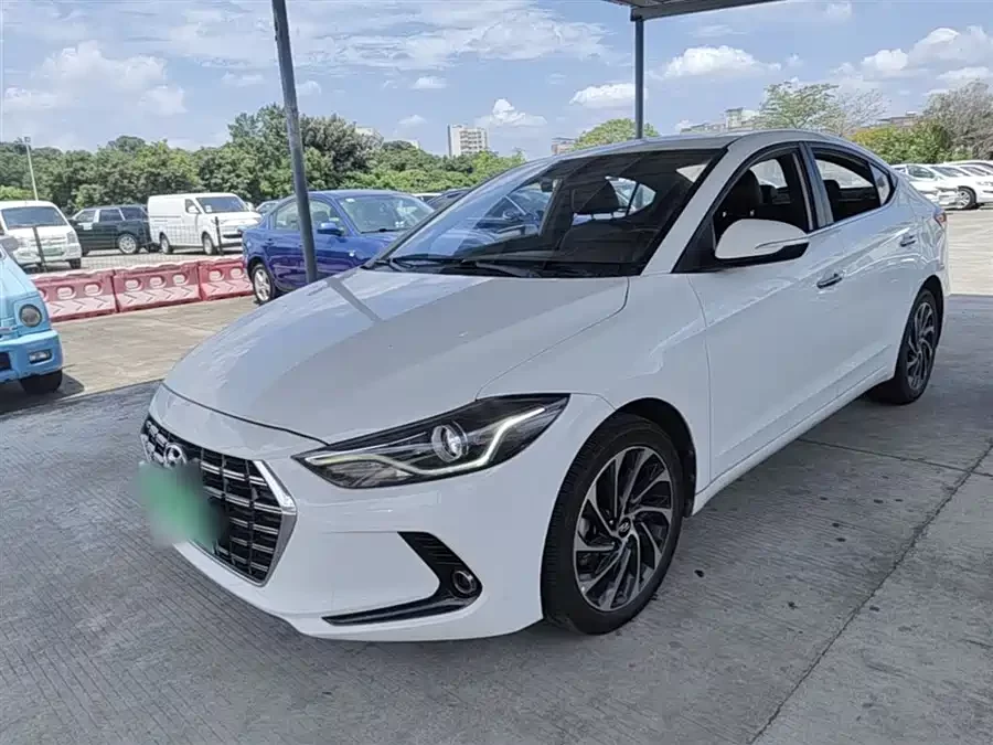 Hyundai elantra