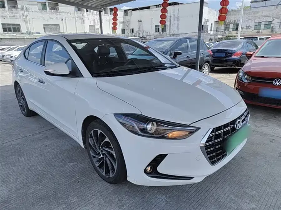 Hyundai elantra