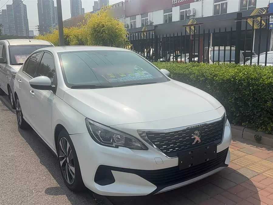 Peugeot 408