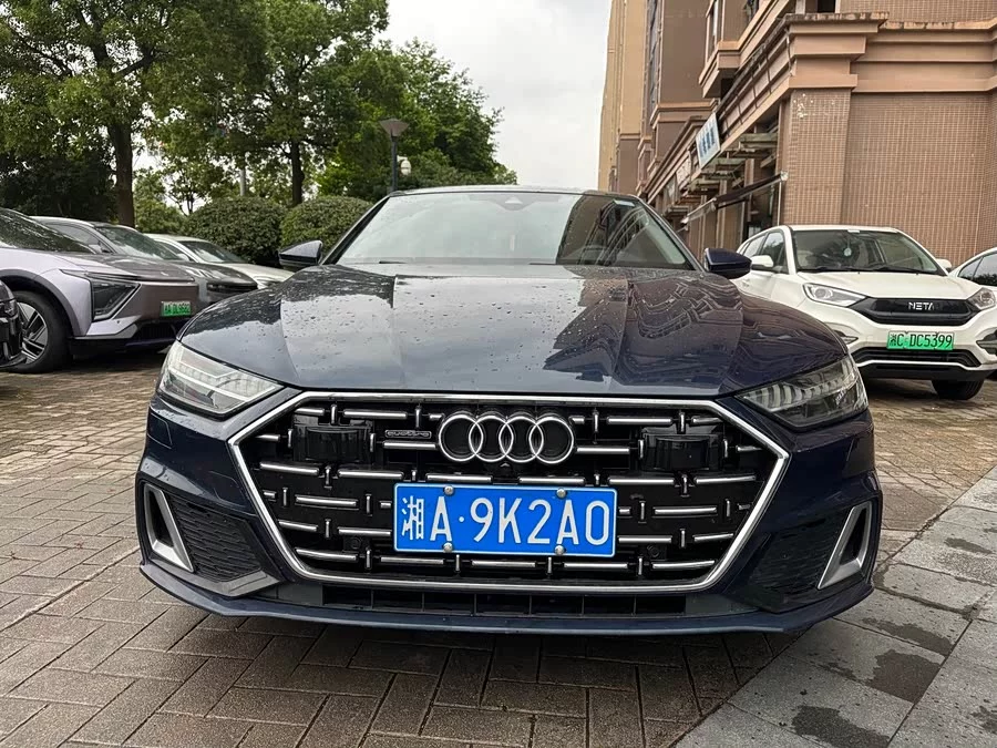 Audi A7L