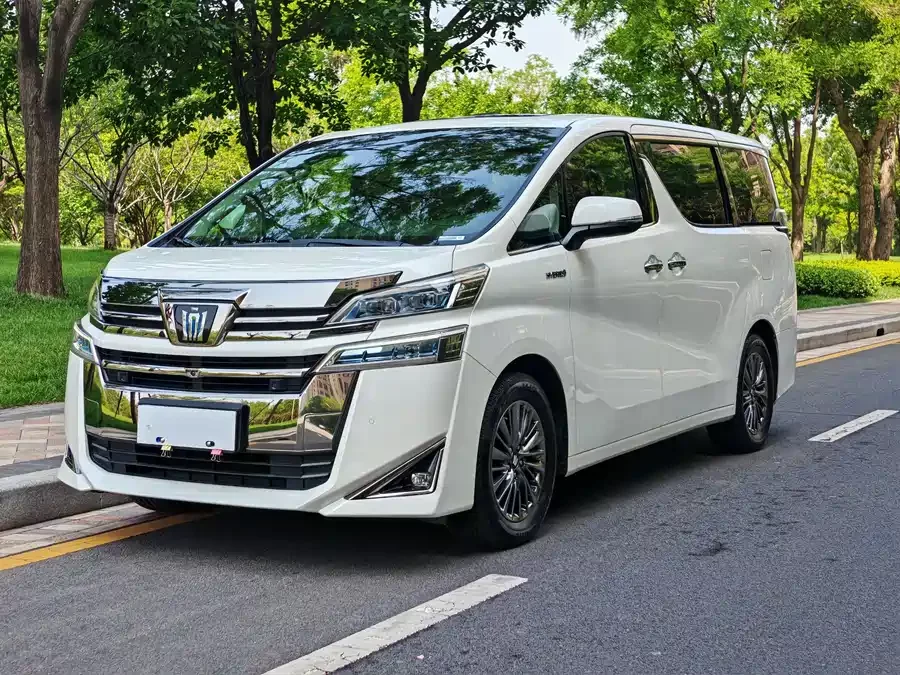 Toyota Crown Vellfire
