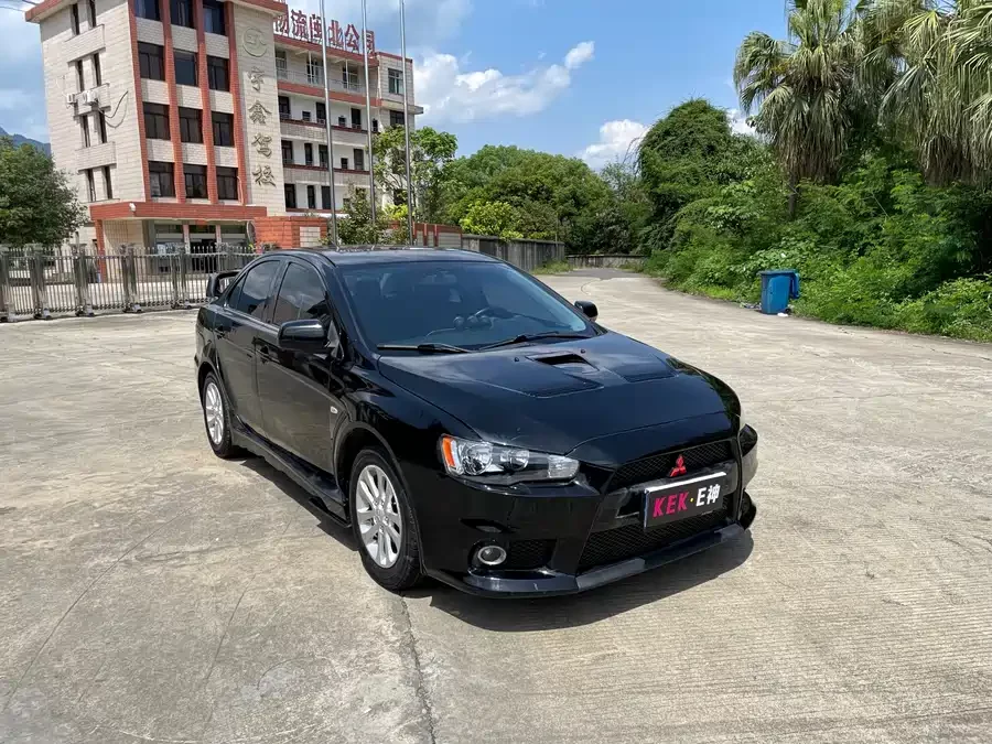 Mitsubishi Wing God