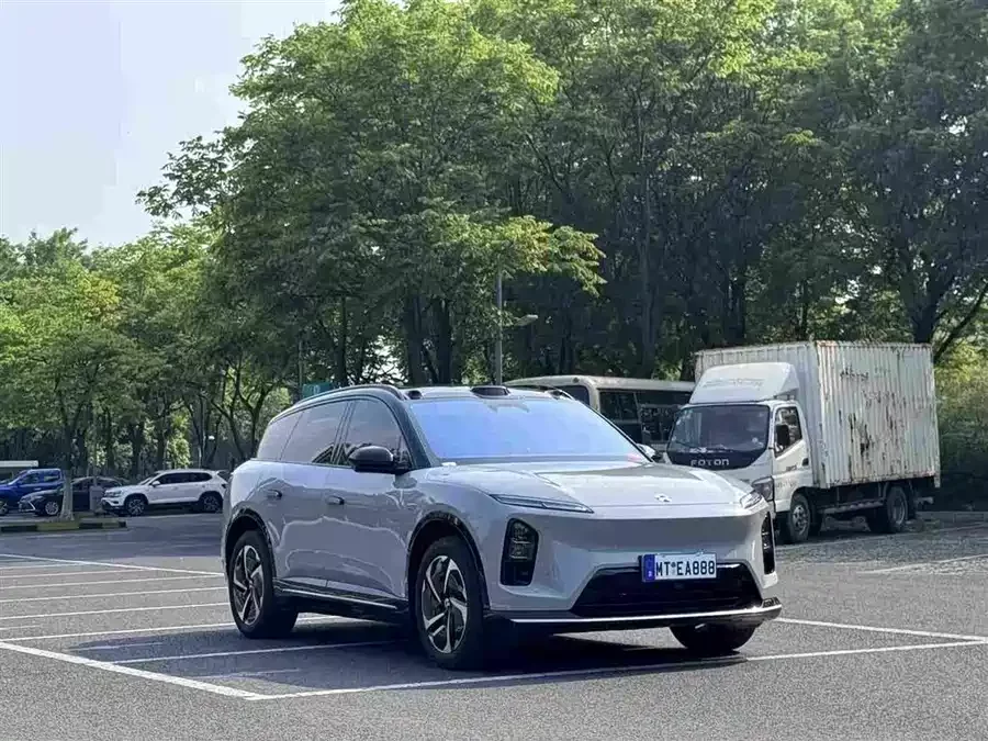 NIO ES6