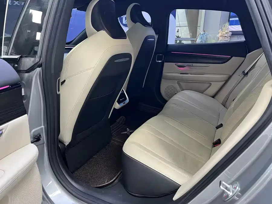 Xpeng P7