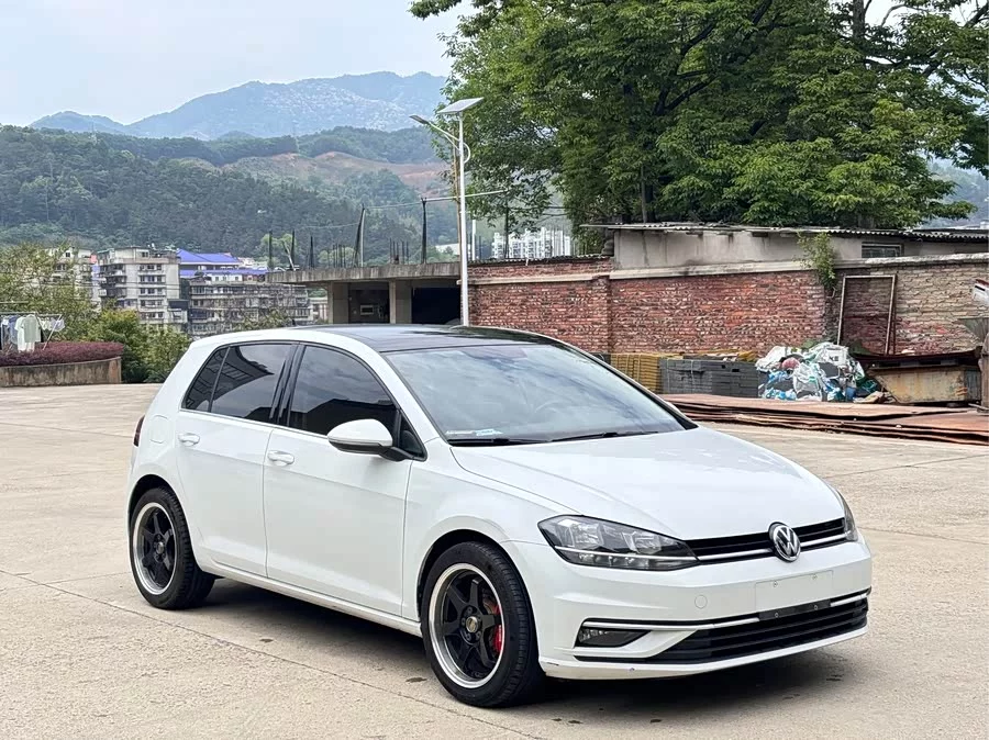 Volkswagen golf