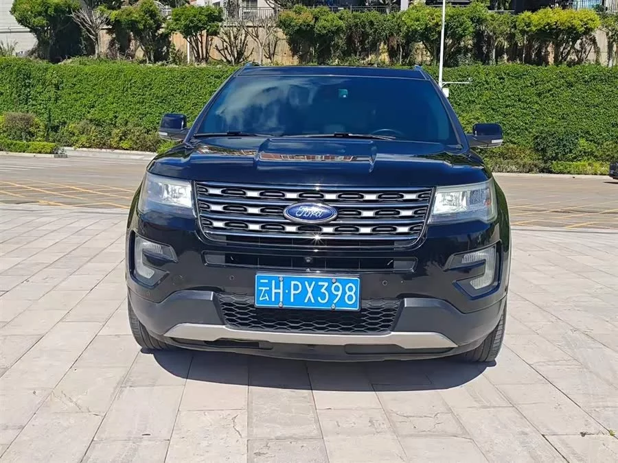 Ford Explorer