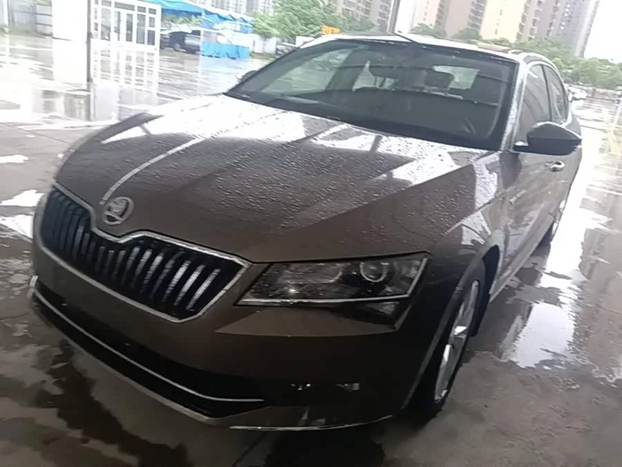 Skoda SuperB