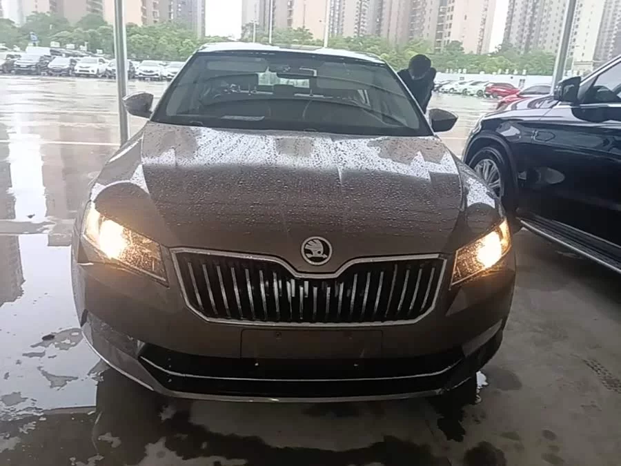 Skoda SuperB