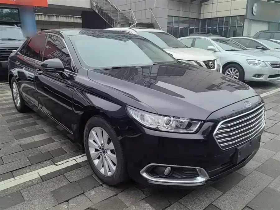 Ford Taurus