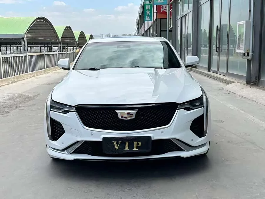 Cadillac CT4