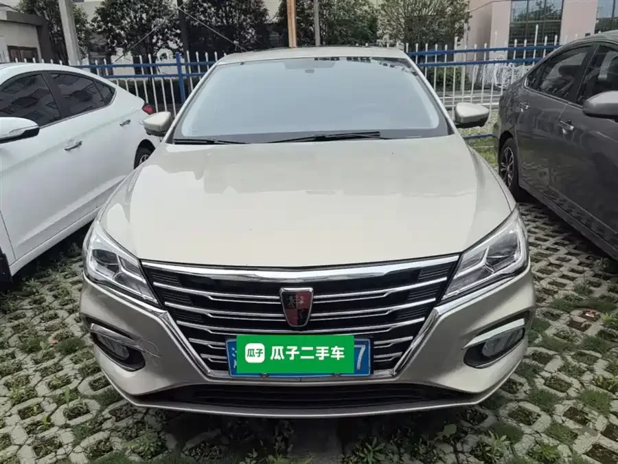 Roewe i5